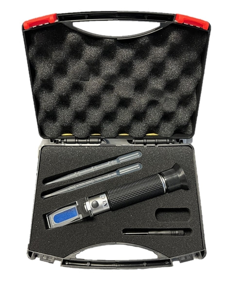 Premium Saltwater Refractometer - Large Black Case